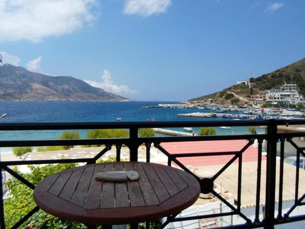 Aparthotel Costareli Fourni Ikaria Exterior foto
