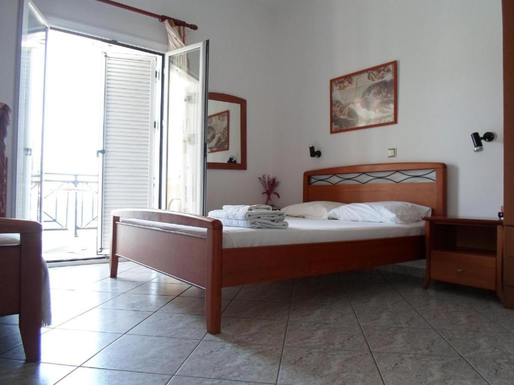 Aparthotel Costareli Fourni Ikaria Exterior foto
