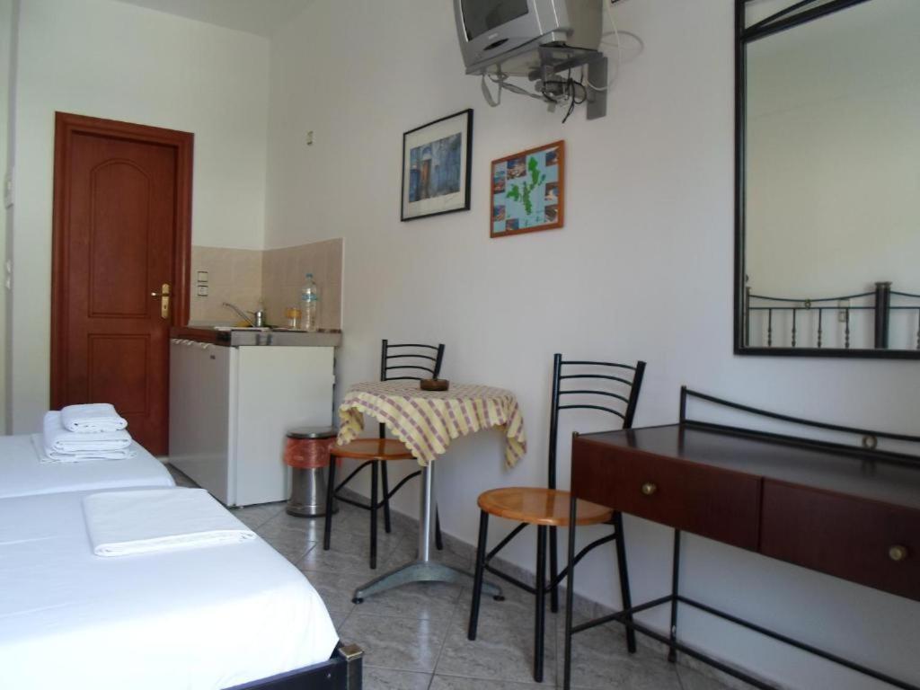 Aparthotel Costareli Fourni Ikaria Exterior foto