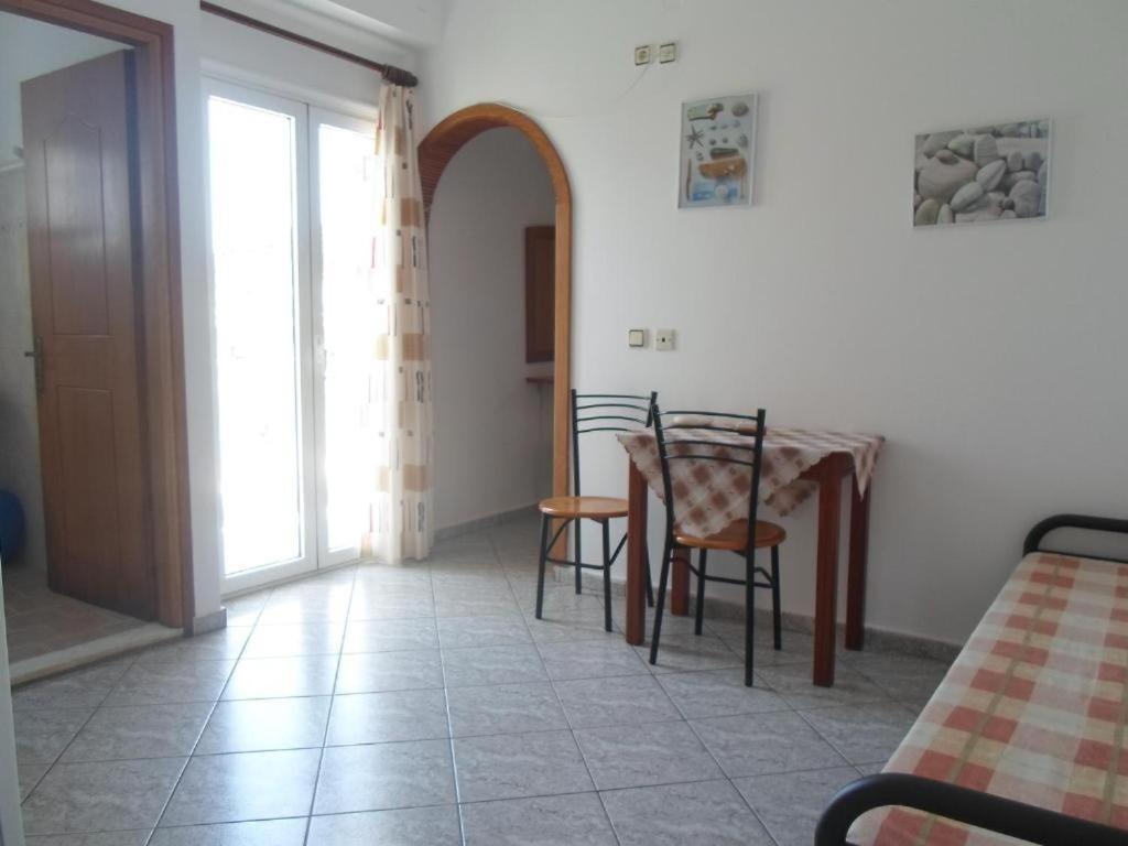 Aparthotel Costareli Fourni Ikaria Exterior foto