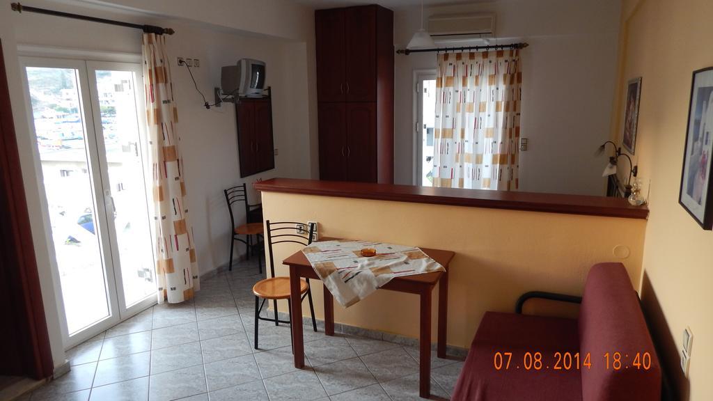 Aparthotel Costareli Fourni Ikaria Zimmer foto