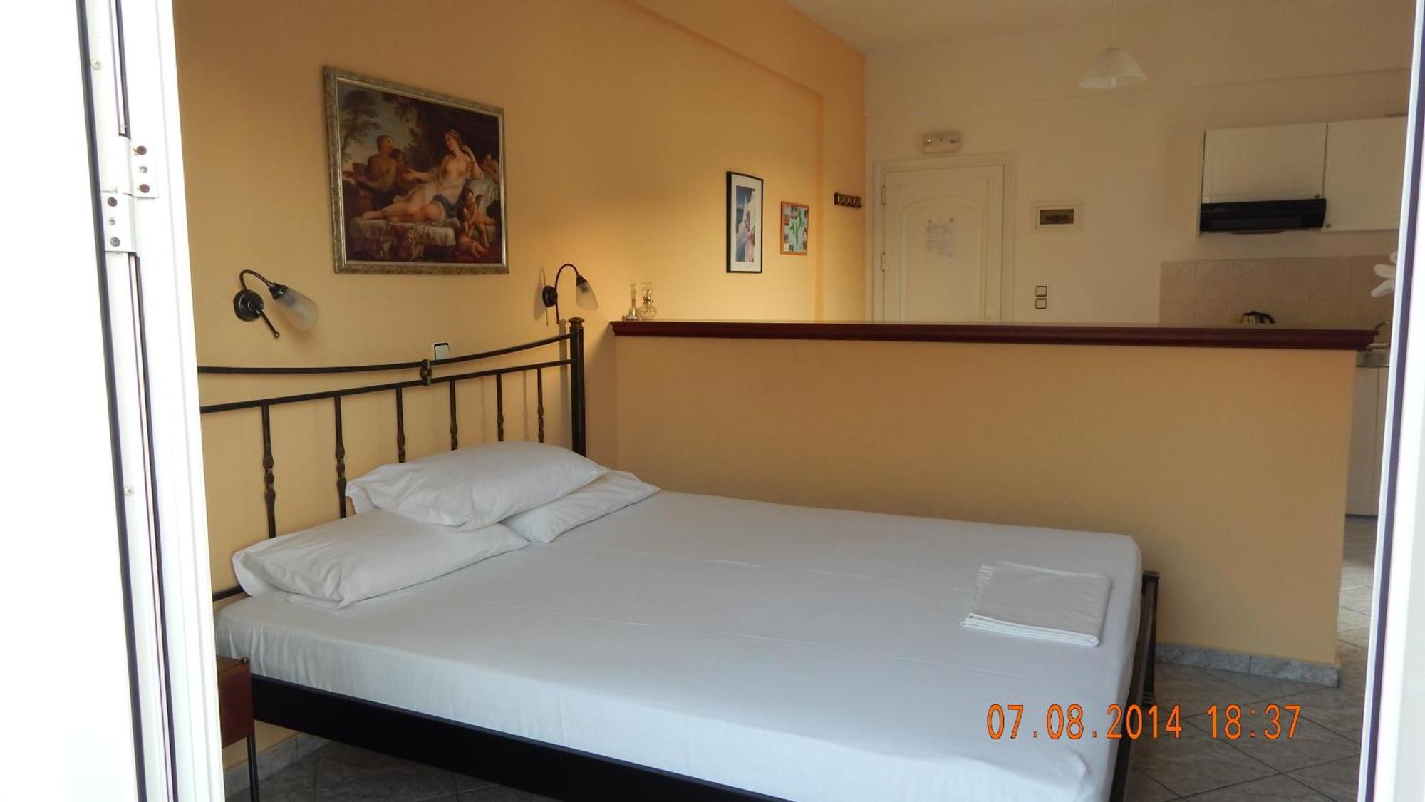 Aparthotel Costareli Fourni Ikaria Zimmer foto